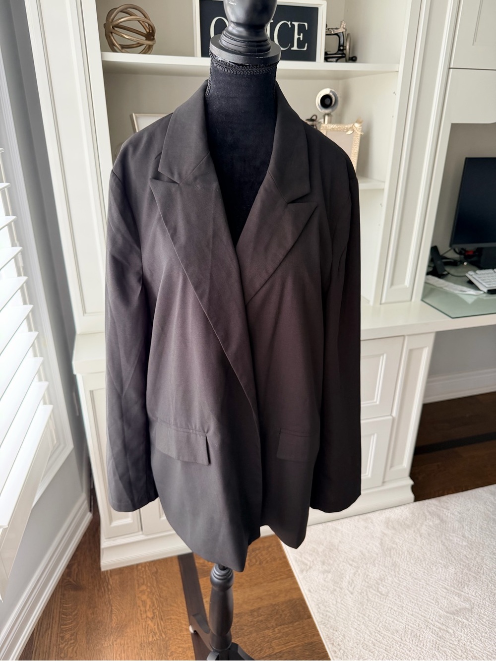 HAVE CLOTHING Black Classic Open Style Blazer Lighter Weight Material Size Large
